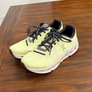 On Cloud Men's Sz 10 Athletic Shoes - Lime and Black
